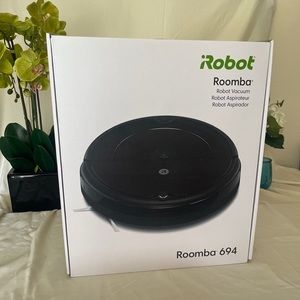 Unopened iRobot Roomba 694 with WiFi